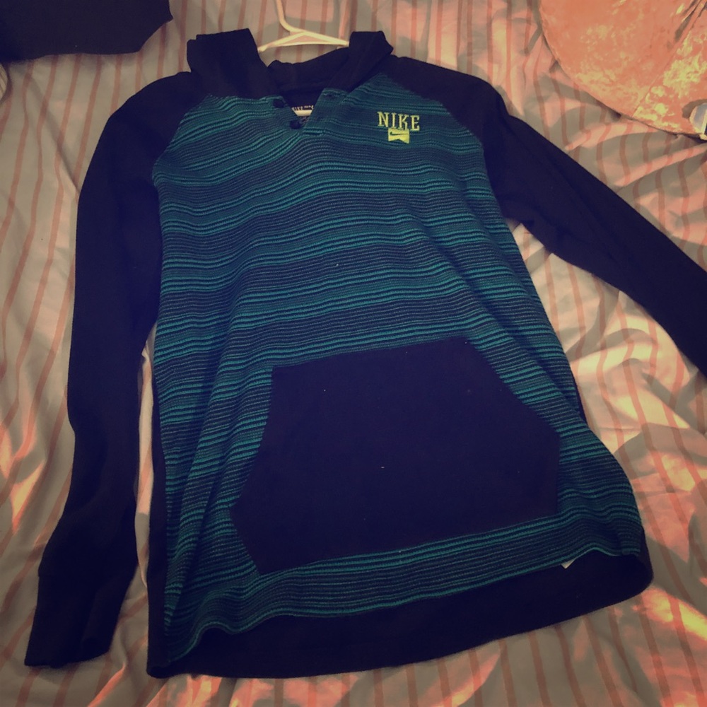 Nike hooded sweater